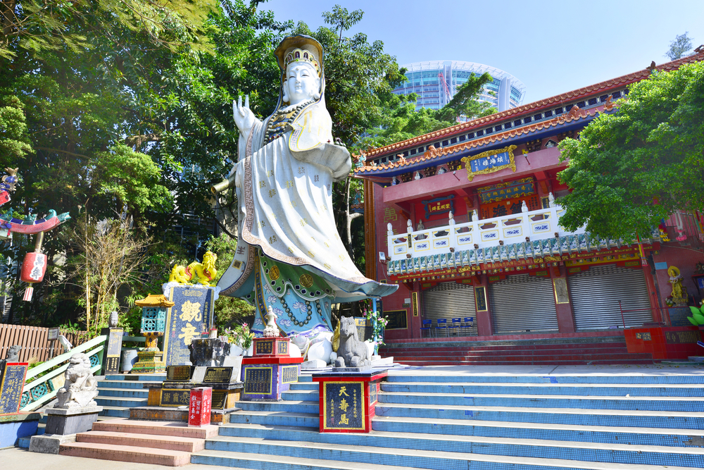 Repulse Bay Temple With Kids