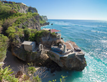 Ulu Cliffhouse In Bali For Sunset Cocktails And Beach Club With View