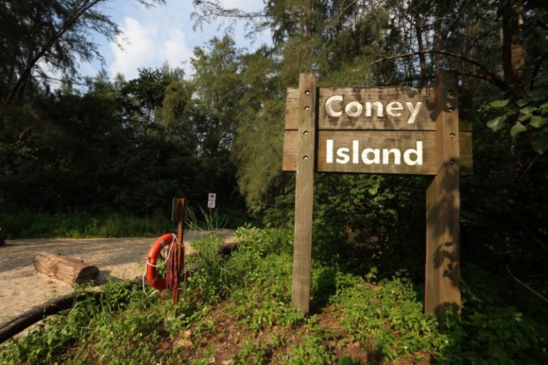 Off-The-Beaten-Track-Adventures-Coney-Island-Park